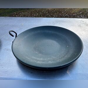 Elegant Green Bird Bath and Holder